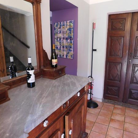 Il Duca Bianco Hotel Calosso Luaran gambar